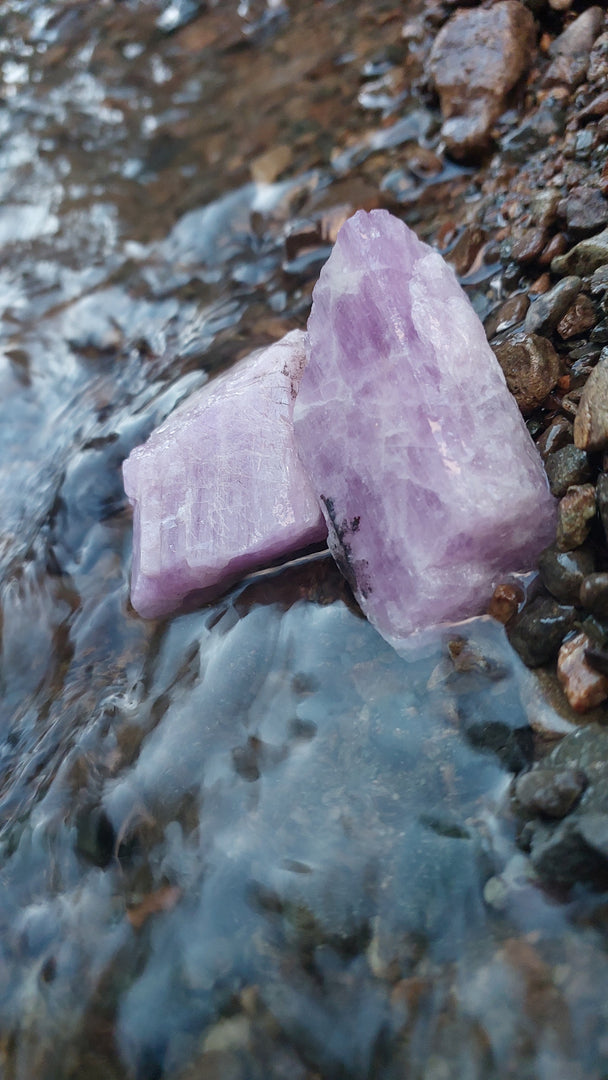 Kunzite Raw